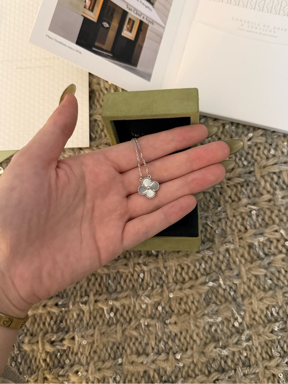 Van Cleef & Arpels White and Silver Alhambra Clover Necklace - With box & Papers